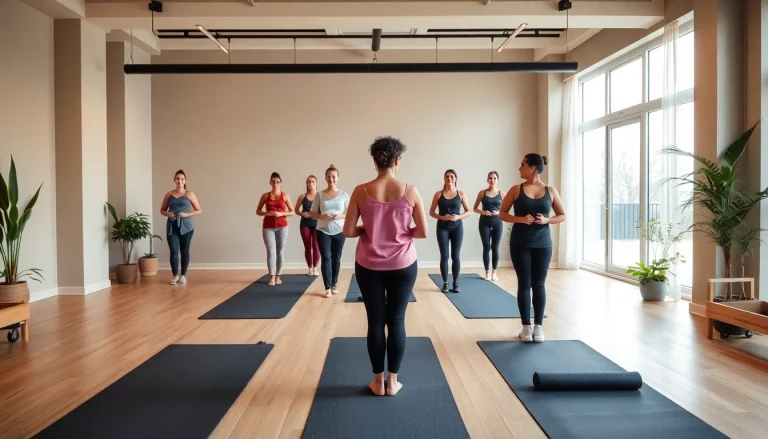 多様な参加者が参加する魅力的なピラティスクラスの雰囲気。ピラティス おすすめを紹介。